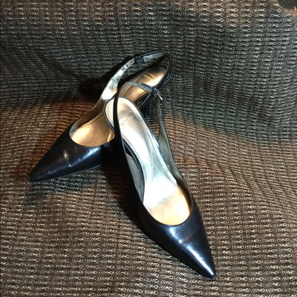 Shoes - Sexy kitten heel sling backs